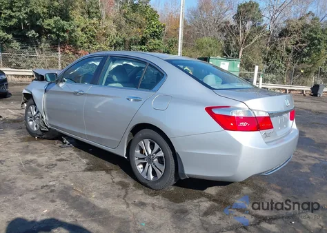 2015 Honda Accord Lx z USA, uszkodzony, nr VIN 1HGCR2F31FA067422